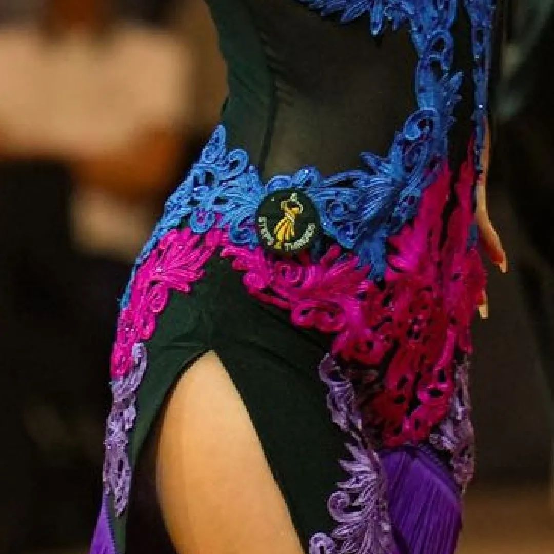 Steps & Threads 新 Logo 完美呈现拉丁舞与国标舞的华丽与动感 - 正规博彩平台